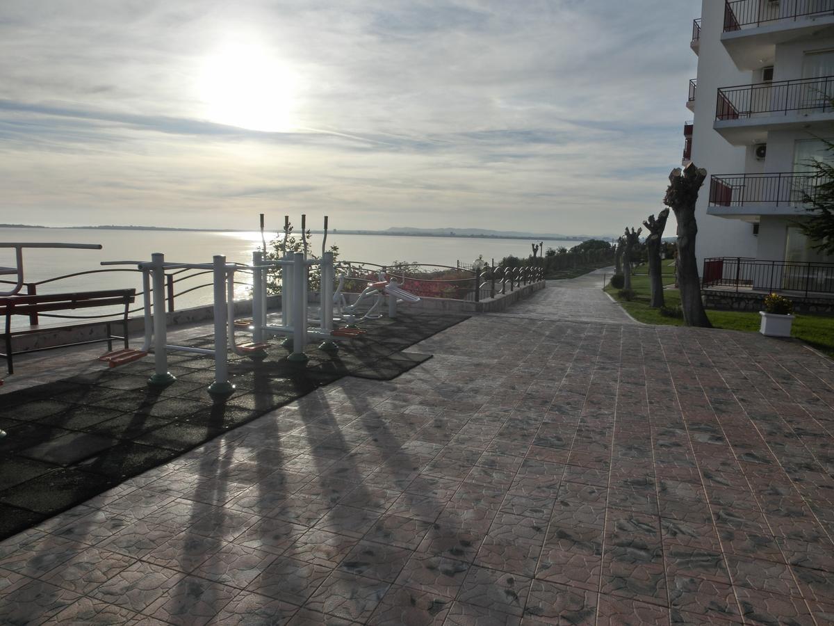 Sea View Crown Apartment On Complex With Pools And Beach, Sveti Vlas Exteriör bild