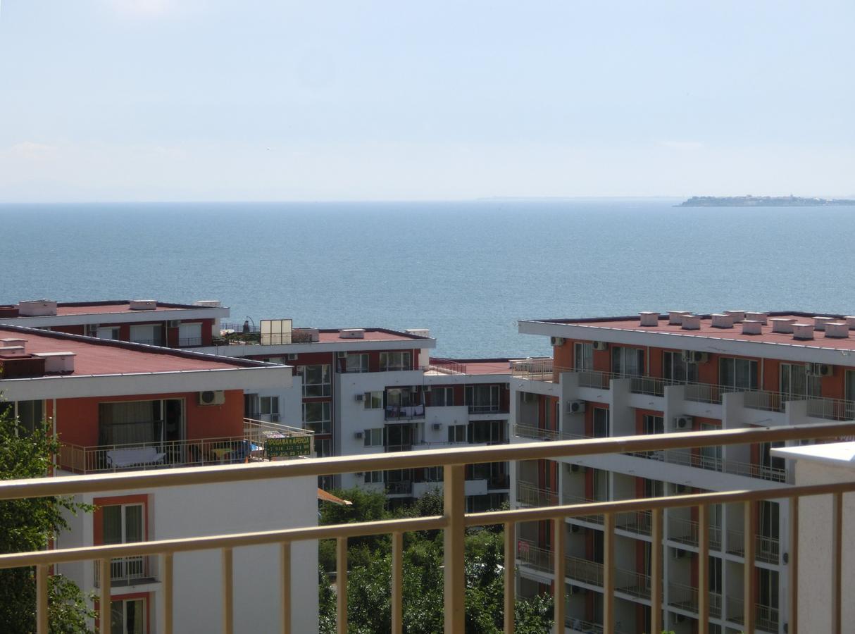 Sea View Crown Apartment On Complex With Pools And Beach, Sveti Vlas Exteriör bild