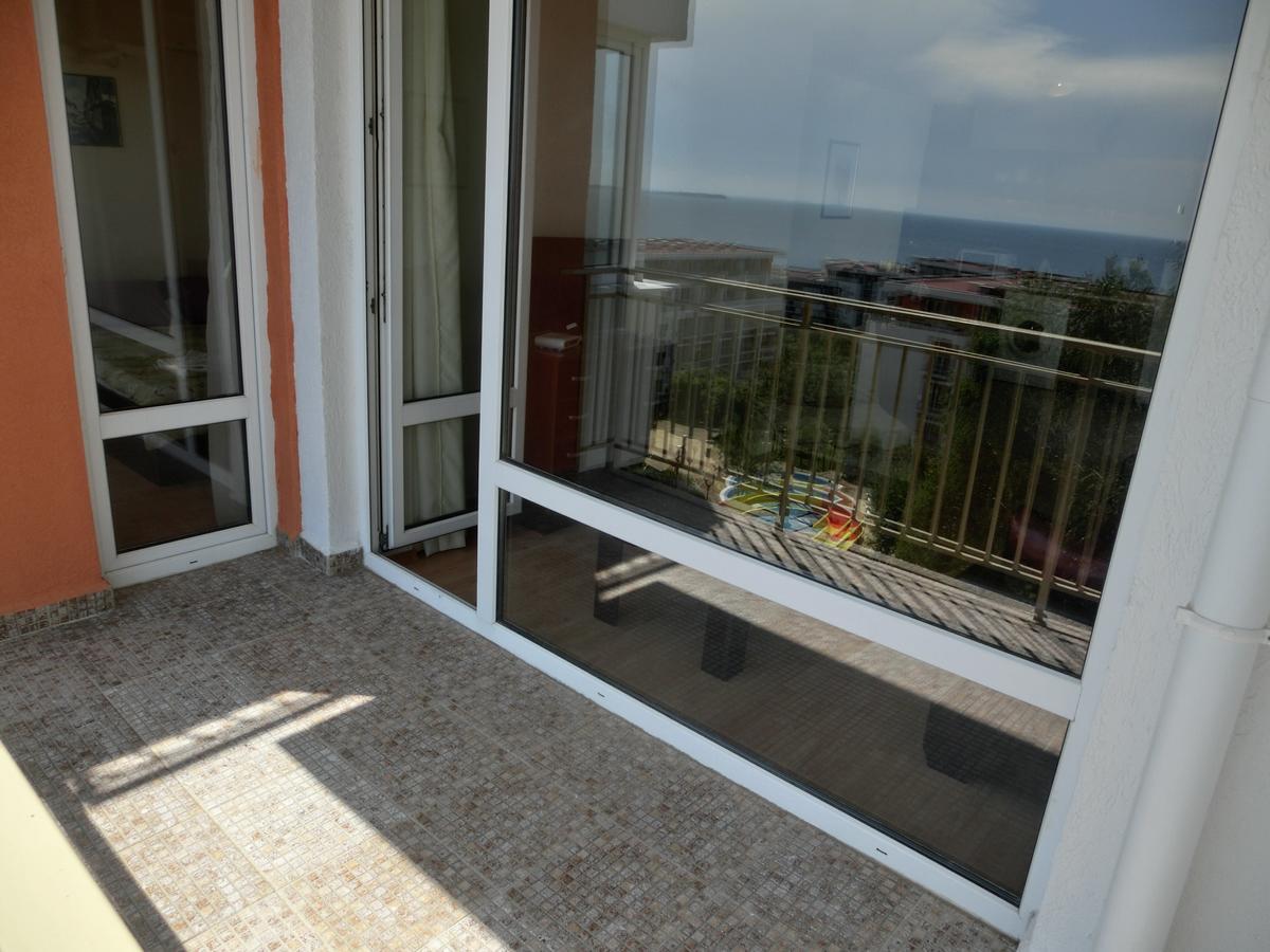 Sea View Crown Apartment On Complex With Pools And Beach, Sveti Vlas Exteriör bild