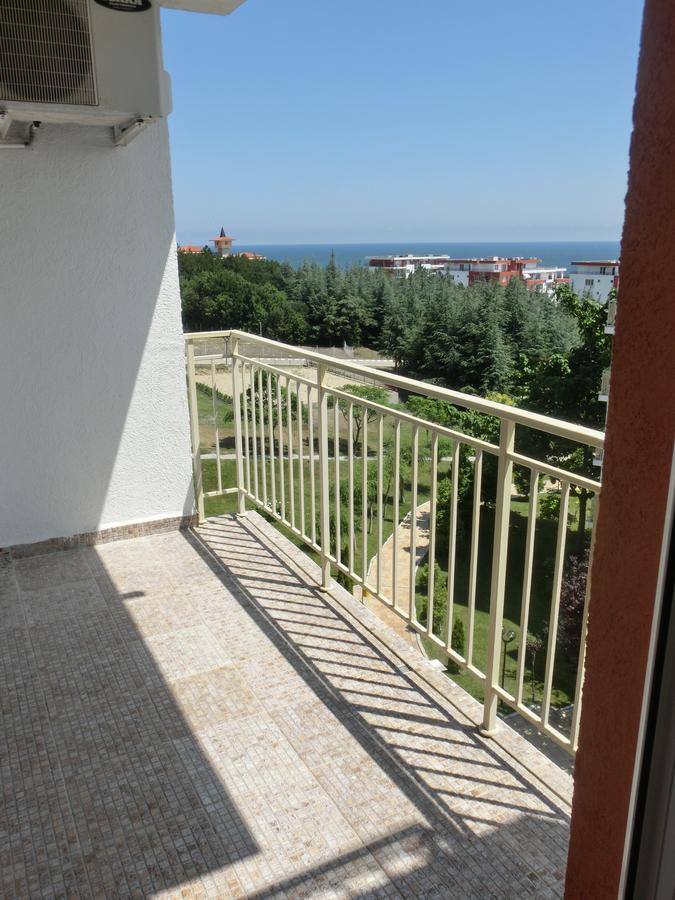 Sea View Crown Apartment On Complex With Pools And Beach, Sveti Vlas Exteriör bild